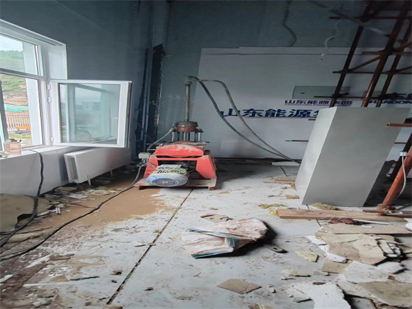 乌达地基基础下沉墙体裂缝加固注浆顶升施工